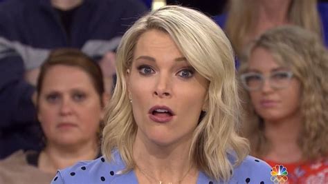 Nbc Host Megyn Kelly Indulges In Retail Therapy Daily Mail Online