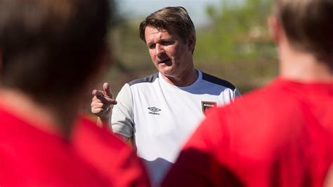 Former Phoenix Rising Fc Coach Frank Yallop Hired By Las Vegas Lights