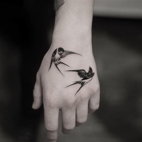 40 Small Bird Tattoo Design Ideas January 2021 Tatuajes De Aves Tatuaje De Pájaros
