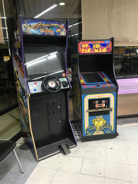 Old Arcade Games In The Laundromat Rnostalgia