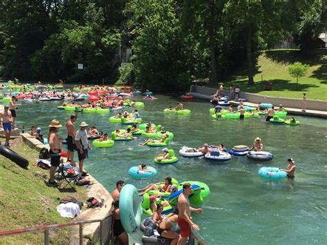 Comal Tubes New Braunfels Tubing Tubing River New Braunfels Tubing