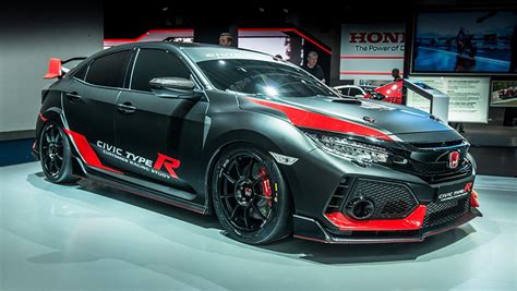 2l turbo 4 cylinder power: Honda Civic Type R (FK8) กับ Mercedes AMG GT R สีดำ-แดง ...