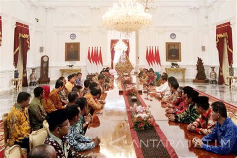 Jokowi Setuju Pendiri Hmi Jadi Pahlawan Nasional Video Antara News