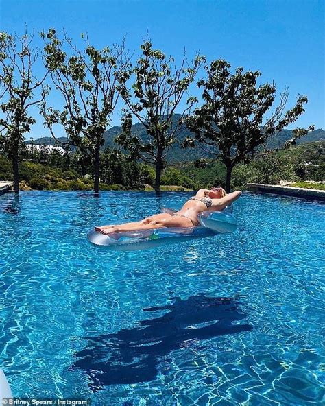Britney Spears Embraces The Beautiful Day By Lounging In Her Pool