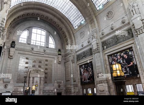 Milano Centrale Railway Station Milan Italy Inside The Biggest Train