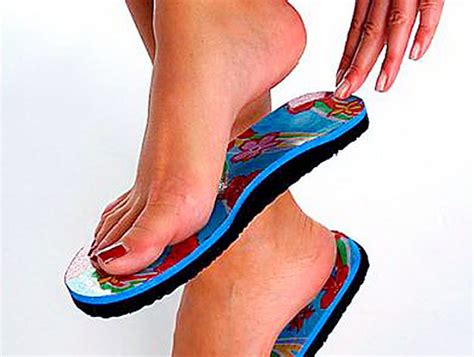 Sole Accessory Strapless Flip Flops That Stick To The Feet With An