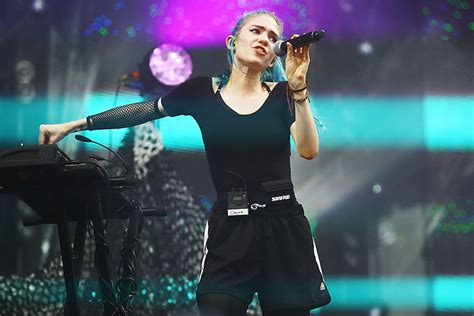 Grimes Releases The Music Video For Her Demo Realiti