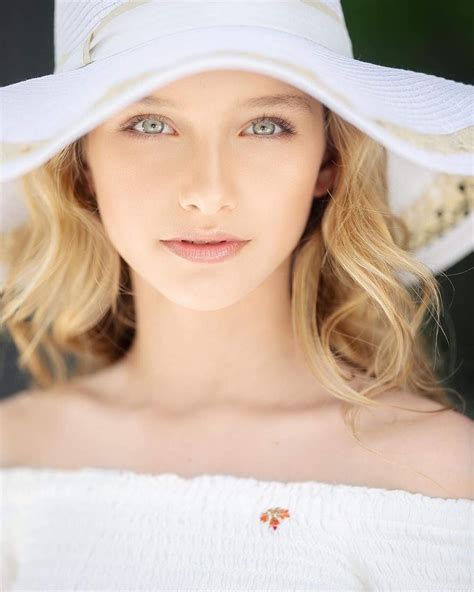Repost Sagaj With Get Repost ・・・ Howyalldoin Countrygirl Beautiful Gorgeous Talented