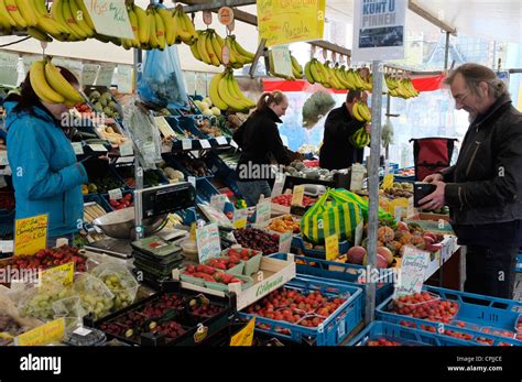 Market Stall With Fruit Hi Res Stock Photography And Images Alamy