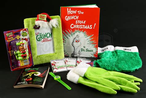 How The Grinch Stole Christmas 2000 Grinch Ts And Passes