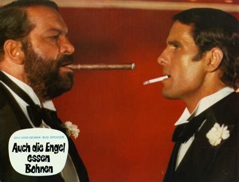 Ruba la scena anche ad un tanghero di professione, con la guancia poggiata su quella di lei, e l'orchestra sullo sfondo a incalzare le note. Imagini Anche gli angeli mangiano fagioli (1973) - Imagini Gangsteri de ocazie - Imagine 7 din 9 ...
