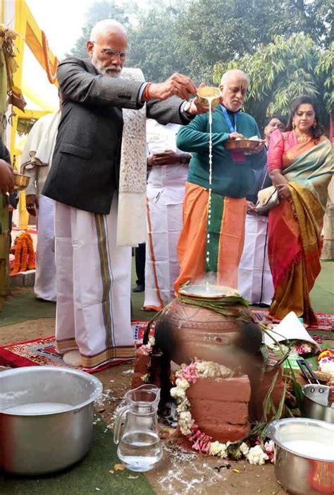 Viral Video Modis Traditional Pongal Celebrations In Delhi