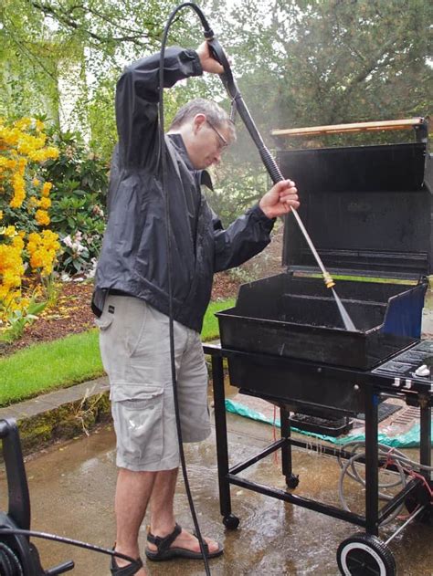 The bbq grill is a simple kitchen with a lot of risks. Clean Kebabs: How To Clean Your BBQ With a Pressure Washer ...