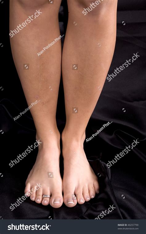 Woman Standing Tall Legs Feet Together库存照片40257790 Shutterstock