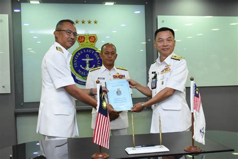 Royal Malaysian Navy On Twitter Tptl Laksdya Datuk Sabri Bin Zali