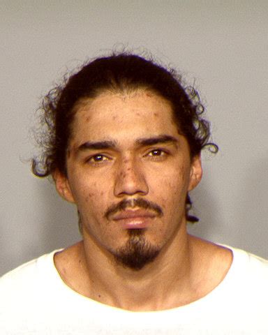 Él es el que construyó frankentv, y después de perder el amor de su vida, pasó todo su tiempo libre tratando de reparar la televisión para salvarla. Most Wanted | Dakota County