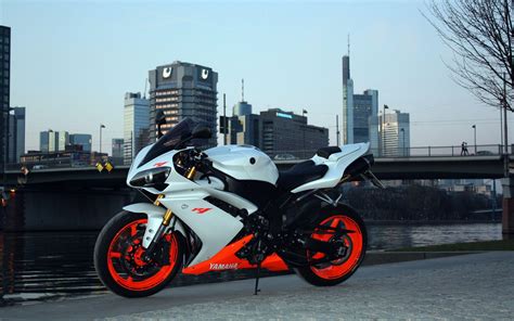 Yamaha R1 Wallpapers - Wallpaper Cave