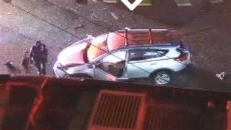 Man In Stolen Car Crashes Into Metro Bus Kiro 7 News Seattle