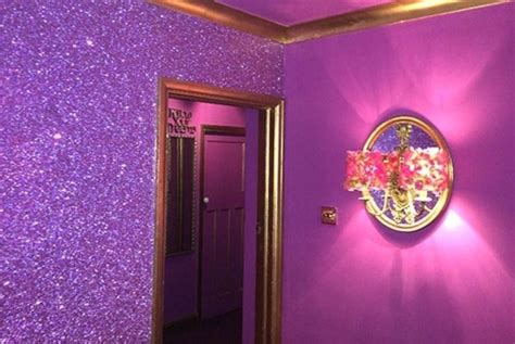 Wallpaper central on twitter look at this gorgeous sparkle. 35 Lovely Glitter Wall Paint Ideas For Beautiful Bedroom ...
