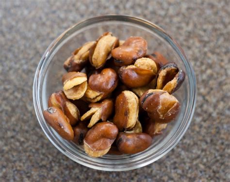 Berapa porsi camilan sehat untuk diet yang tepat? 11 Manfaat Kacang Koro untuk Diet dan Kesehatan - BibitBunga.com