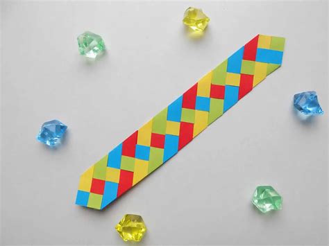 How To Make A Bright Paper Bookmark 15 Steps
