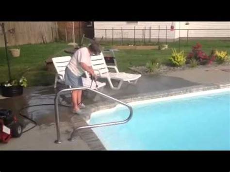 It's hard to say what the best lawn chair for you is right off the bat. How to clean your plastic lawn chairs - YouTube