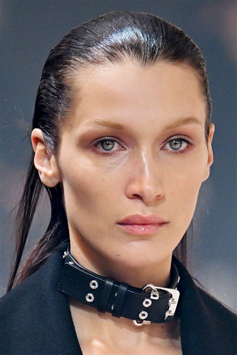How To Recreate The Wet Look Hair Trend At Home Vogue