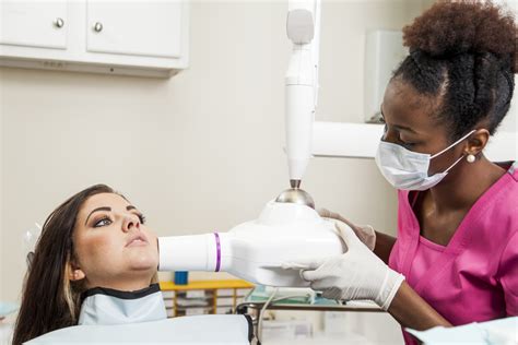 12 Characteristics Of A Highly Effective Dental Assistant Meridian College