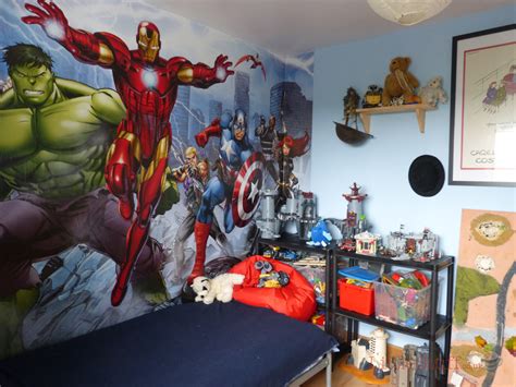 Teen with language, mild blood, violence. Dulux Marvel Avengers Bedroom In A Box. Officially Awesome.