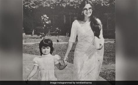 Throwback With Twinkle Khannas Glam In Gold As She Poses With Mom Dimple Kapadia A Fun