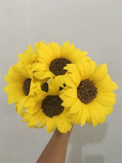 Crepe Paper Sunflower Paper Sunflowers Diy Flowers Flowers Bouquet