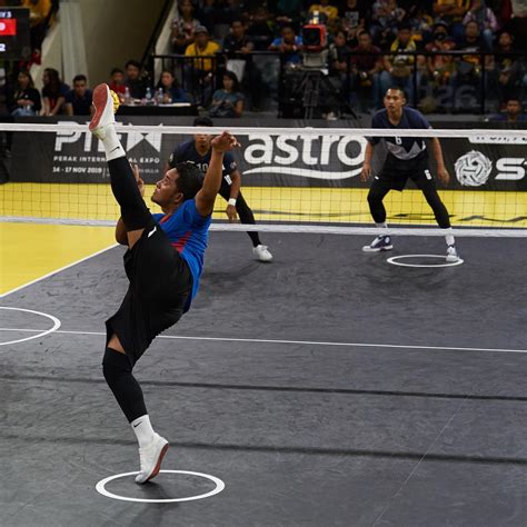 Chennai sepak takraw league is a chennai based sepak takraw event aimed at being not only a competitive experience for the existing players in the state but also to groom many young talents into this wonderful sport. Jaguh Sepak Takraw Antarabangsa Hangatkan STL Champions ...