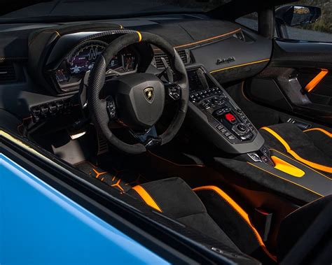 Jovem Pulm O Engenharia Lamborghini Aventador Svj Interior Ela V