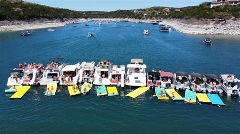 Best Party Boats And Yacht Rentals On Lake Travis In Austin Tx