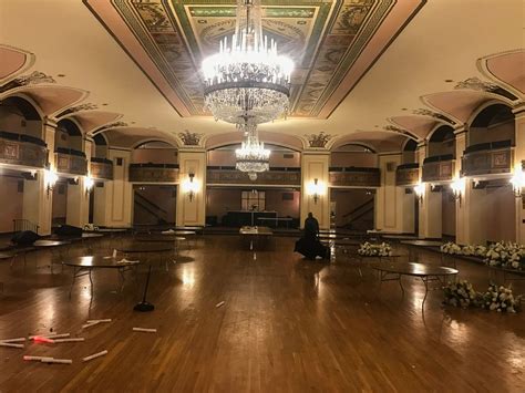 Located in the cass corridor of detroit, michigan, at 500 temple street, the building serves as a home to various masonic organizations including the york rite sovereign college of north america. Before-Uplighting-Masonic-Temple-Detroit | Love Plus One ...