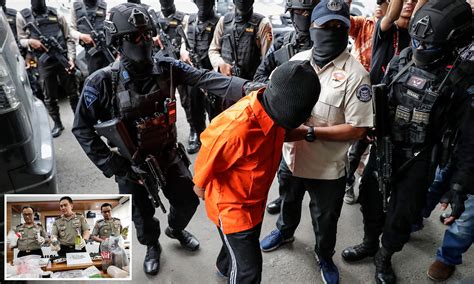 Indonesian Police Gegana And Detatchment 88 Officers Escorting Isis