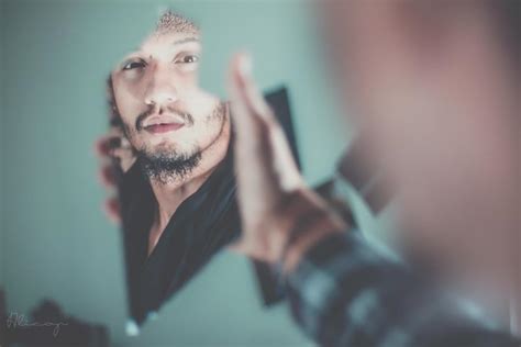 Blog cikgu bm berkongsi penggunaan tatabahasa ejaan kata sendi dan karangan upsr pmr spm untuk murid sekolah di kalangan atau dalam kalangan cikgu bm Narsistik Dalam Kalangan Milennial - Kesan Kemajuan ...