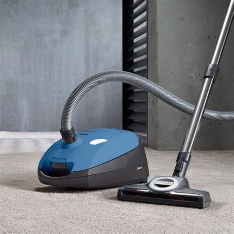 Breathe Easy Find Your Ideal From Types Of Vacuum Cleaners Homelitup