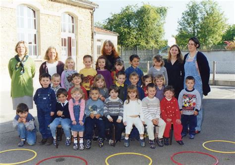 Photo De Classe Photo De Classe Moyenne Section De Maternelle De 2001