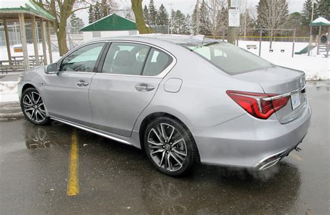 It's been around since 2014, and it received a heavy refresh a few. Acura's RLX Flagship is Lonely at the Top - WHEELS.ca