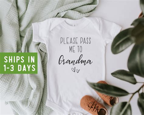 Please Pass Me To Grandma T For New Grandma Pregnancy Etsy