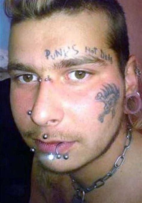 30 Cringeworthy Face Tattoos Klykercom