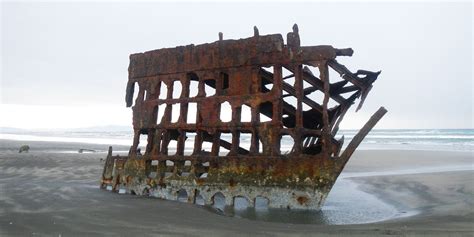 Shipwreck Of Peter Iredale Oregon Coast Visitors Association