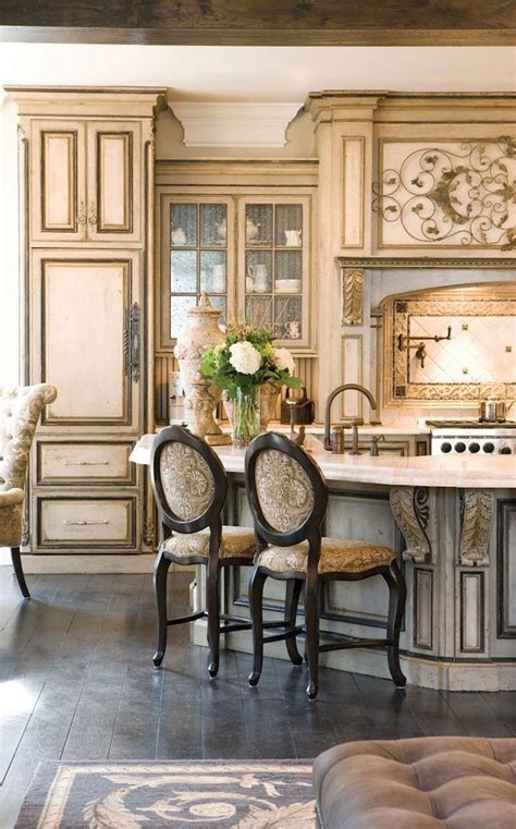 In this post, we feature some inspirational french country kitchens from one of france's best kitchen makers: 40+ Gorgeous French Country Kitchen Design & Decor Ideas - Page 35 of 42