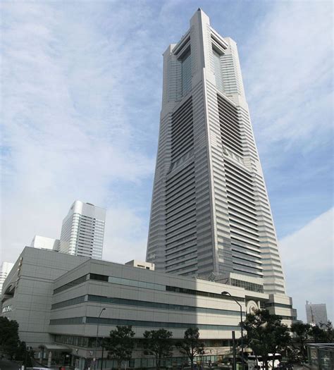 Fantastic Photos Of The Yokohama Landmark Tower In Japan Boomsbeat