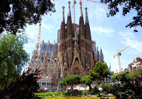 10 Monumentos Que Debes Visitar En España