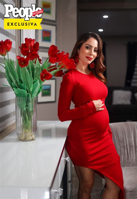 En Exclusiva Carolina Rosario De Despierta América En Domingo Habla De Su Segundo Embarazo