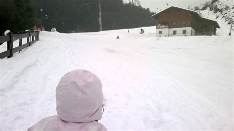 Die ortschaft ist dem gerichtsbezirk schwaz zugeteilt. Wintersport Schwaz Tirol 24-12-2011 - YouTube