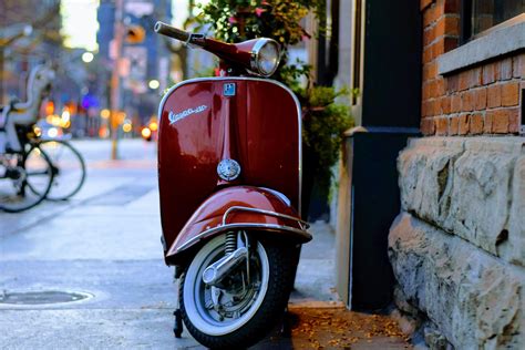 Vespa Wallpapers Top Free Vespa Backgrounds Wallpaperaccess Imagesee