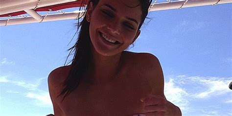 Kendall Jenner S Throwback Bikini Photo Reminds Us The Winter Struggle